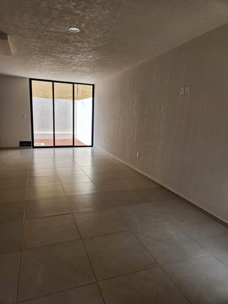 Casa en venta en Llanos del Quinceo, Morelia — foto 3 de 9