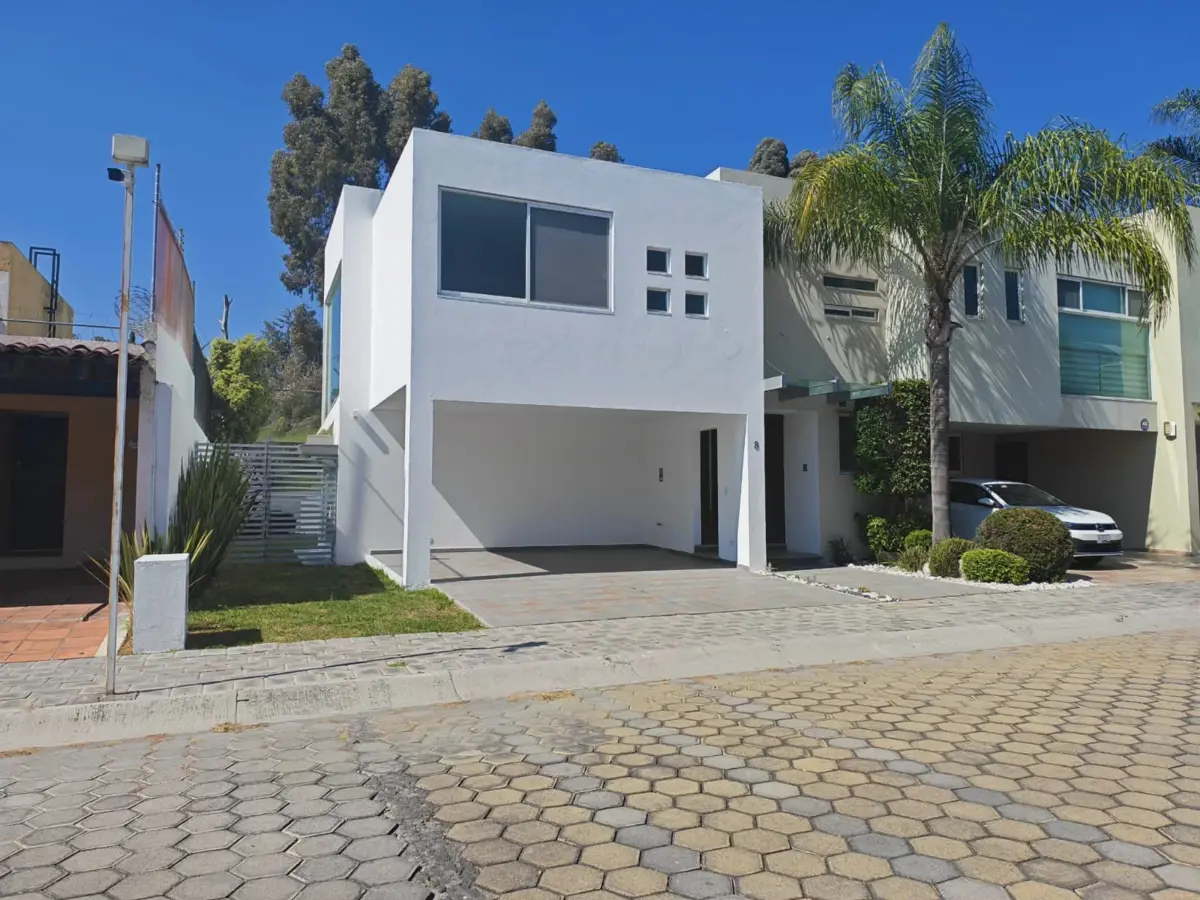 Casa en venta en Santiago Momoxpan, San Pedro Cholula — foto 1 de 36