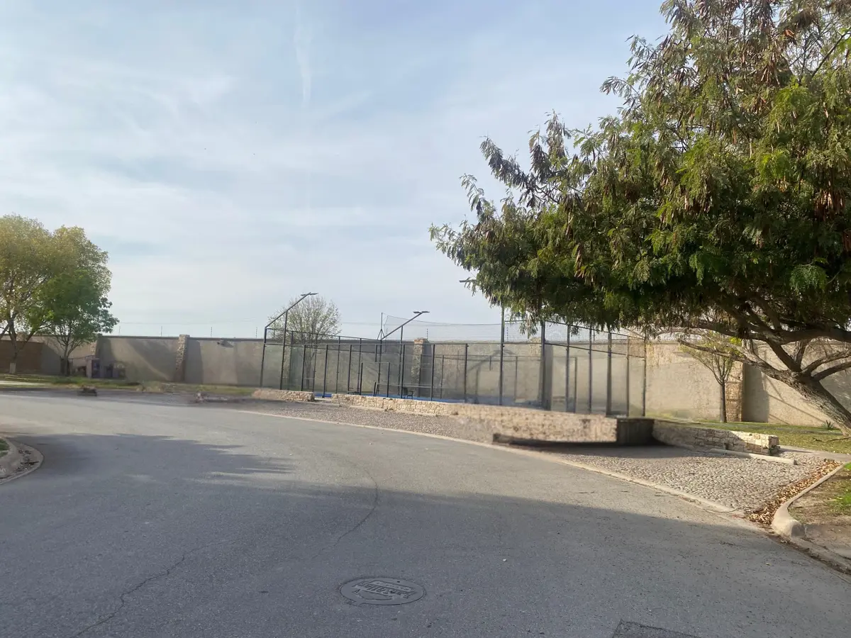 Vista 4 de TERRENO RESIDENCIAL EN VENTA – LAS VILLAS
