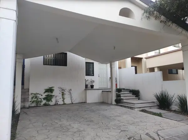 Casa en venta en Bosques de las Cumbres, Monterrey — foto 2 de 11