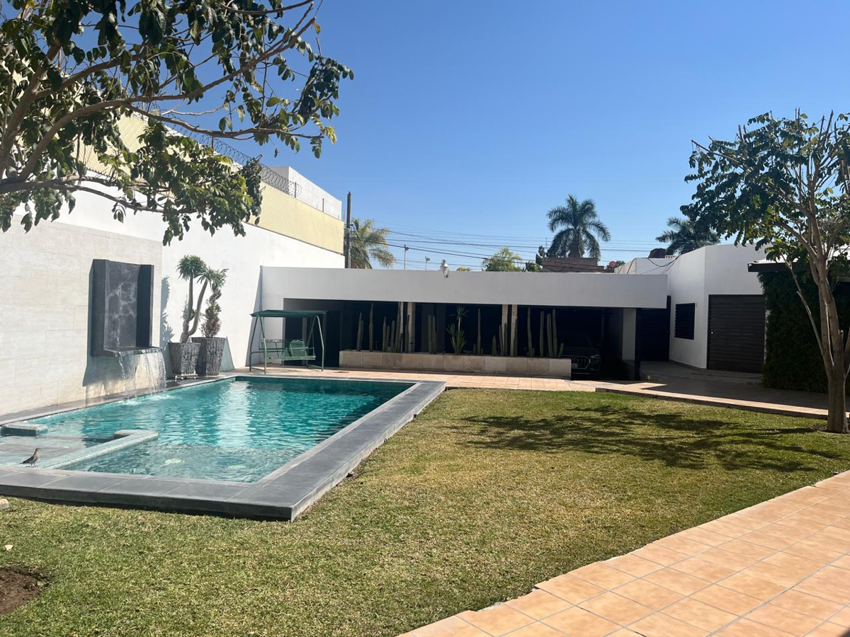 Vista 5 de Casa de un piso en la Col Estrella