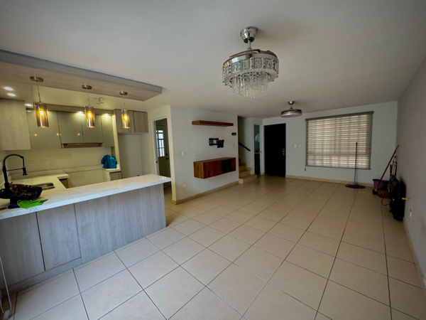 Casa en renta en Brianzzas Residencial, General Escobedo — foto 2 de 22