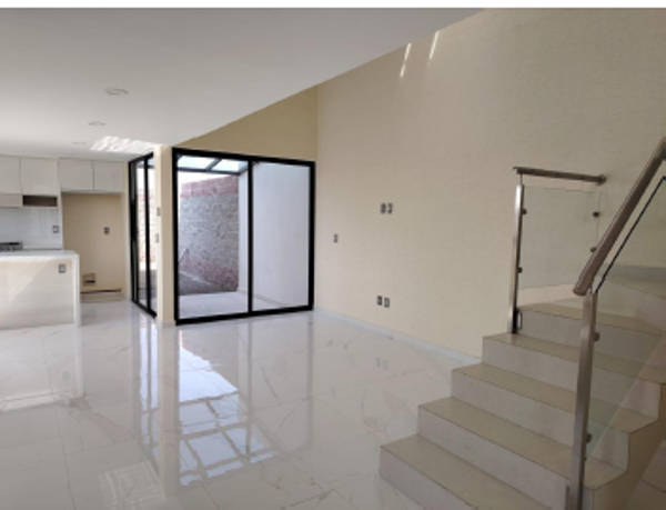 Casa en venta en San Gaspar Tlahuelilpan, Metepec — foto 3 de 10