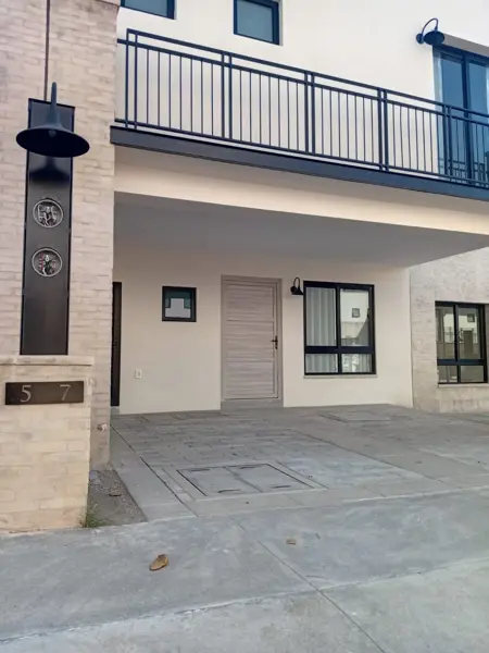 Hermosa Casa Nueva con Amenidades