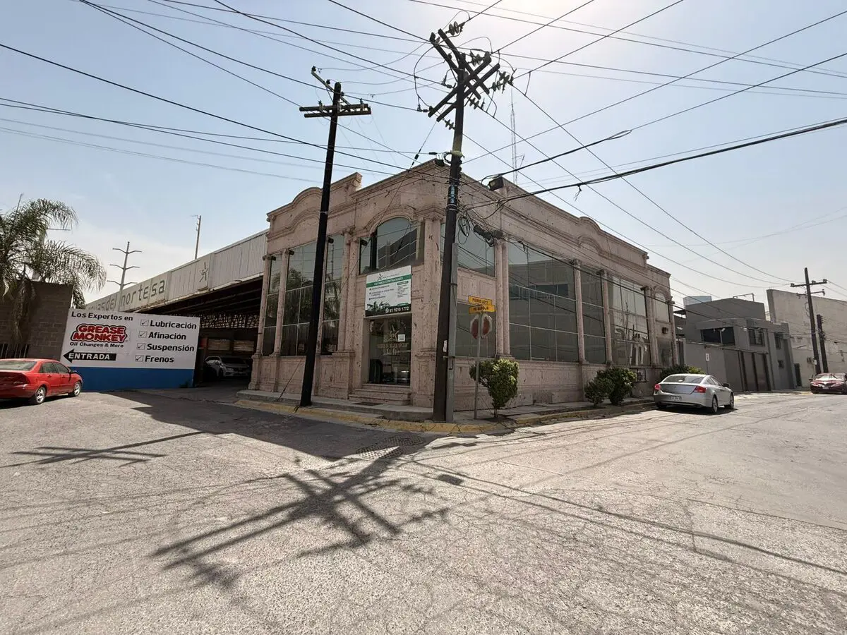 Bodega en renta en Colinas de San Jeronimo, Monterrey — foto 1 de 2