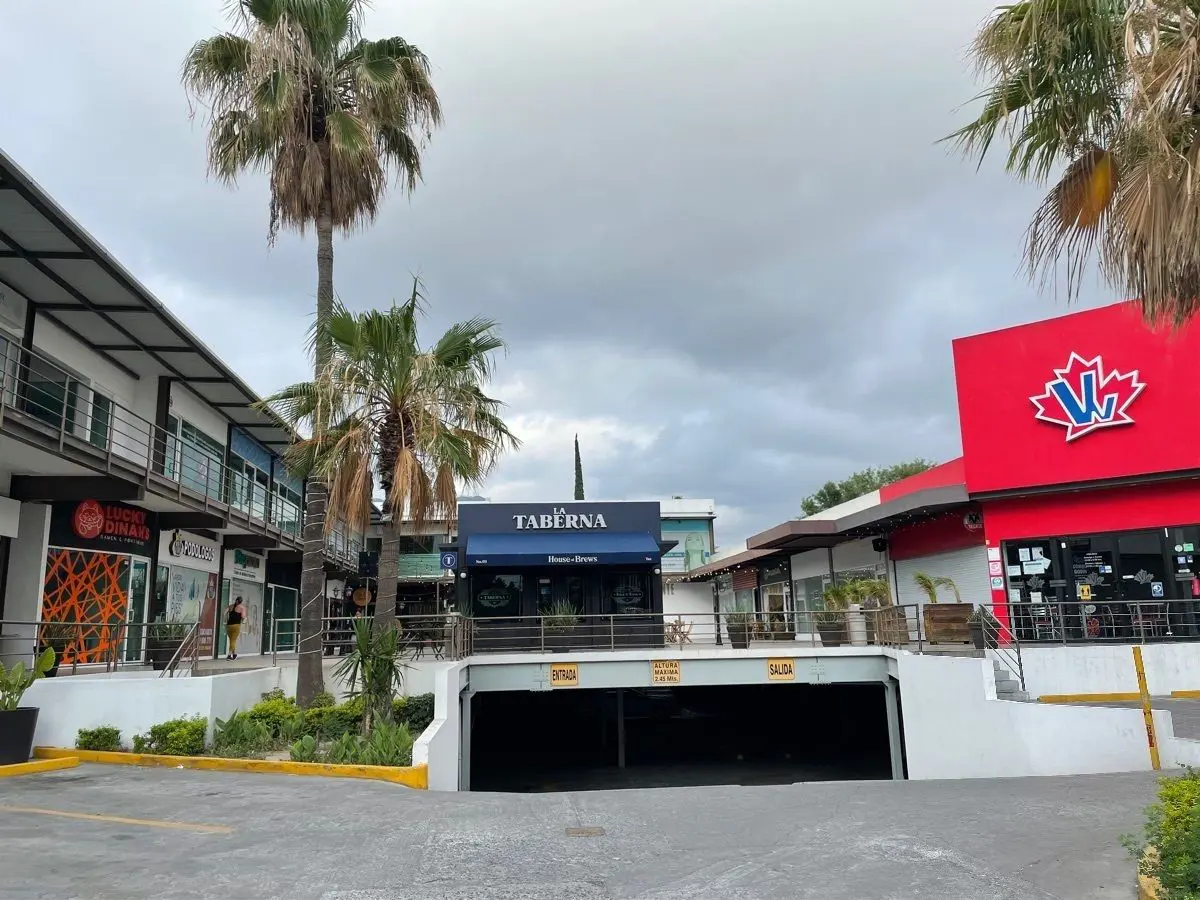 Local en venta en Tecnologico, Monterrey — foto 1 de 4