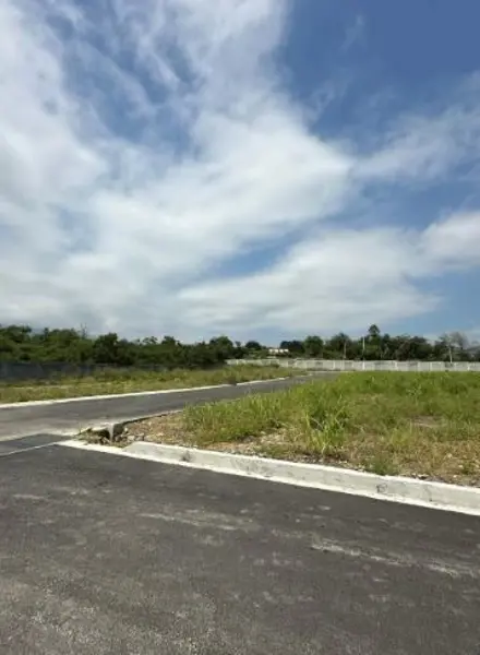 Terreno en Venta dentro de Fraccionamiento en El Barrial
