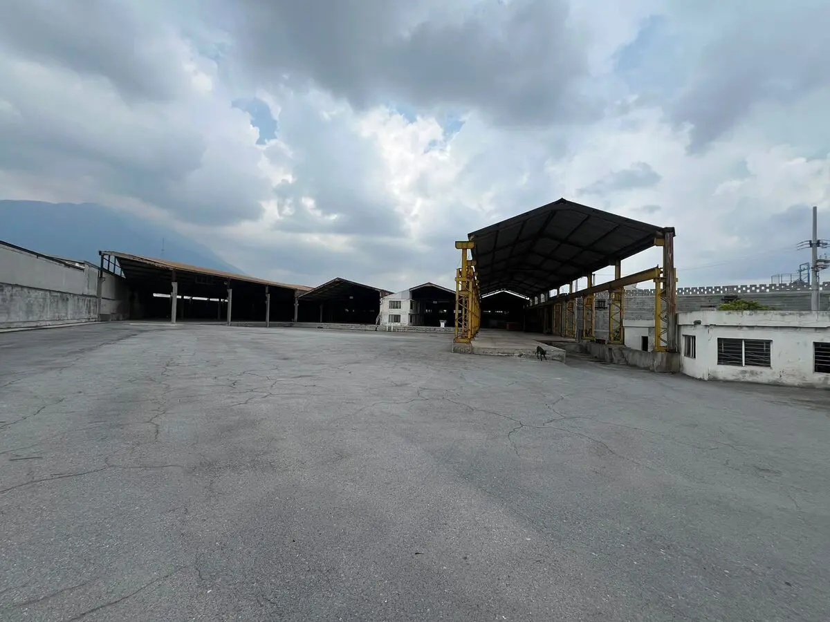 Bodega en renta en Urdiales, Monterrey — foto 1 de 6