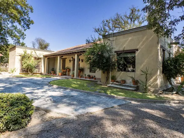 Quinta en venta en García Centro, García — foto 3 de 16