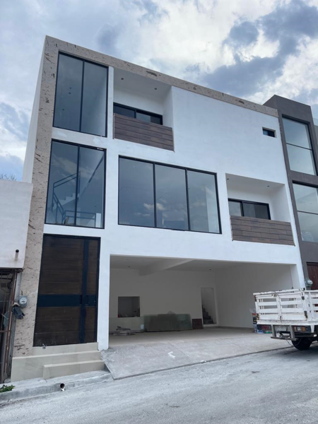 Casa en venta en Cumbres de Santiago, Santiago — foto 2 de 19