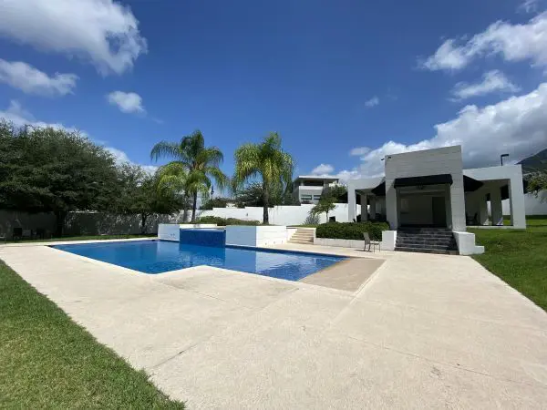 Casa en venta en La Joya Privada Residencial, Monterrey — foto 3 de 6