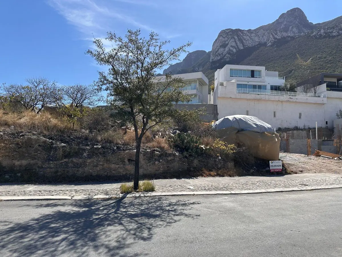 Terreno en venta en Residencial Cordillera, Santa Catarina — foto 1 de 4