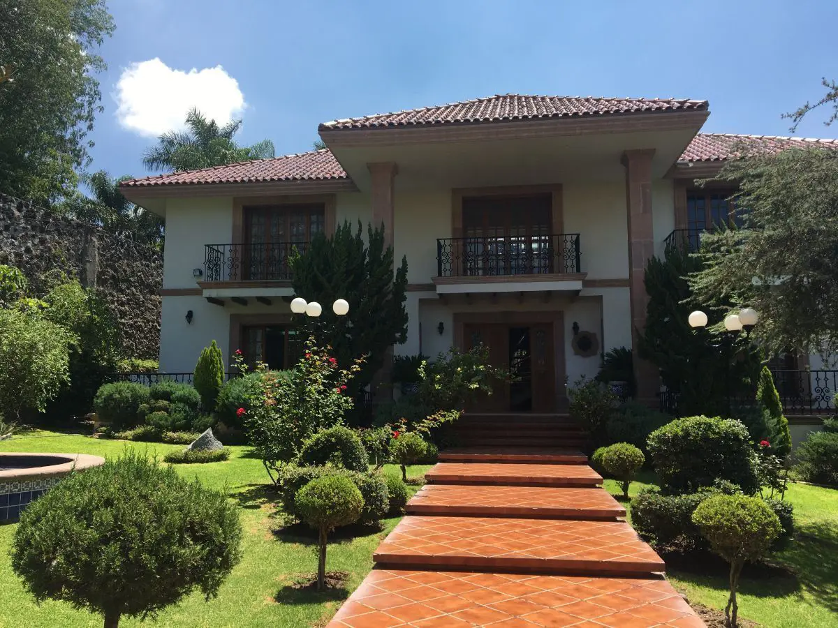 Casa en venta en Villas de Irapuato, Irapuato — foto 1 de 37