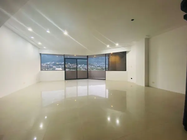 Departamento en renta en Residencial San Agustín Segundo Sector, San Pedro Garza García — foto 2 de 5