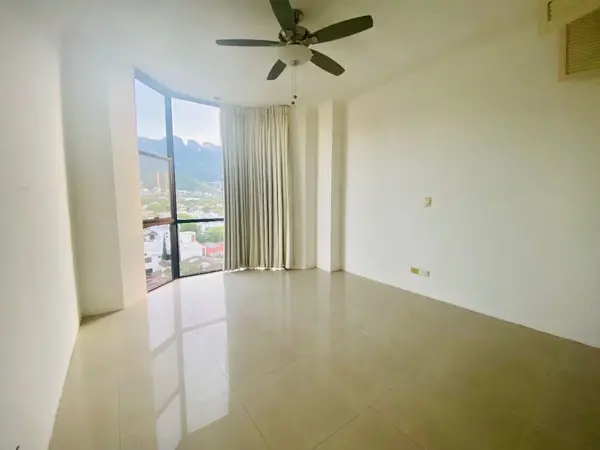 Departamento en renta en Residencial San Agustín Segundo Sector, San Pedro Garza García — foto 3 de 5