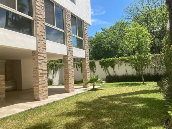 Casa en Venta en Lomas del Valle — foto 1 de 6