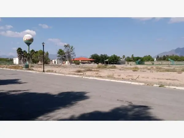 Terreno en venta en Country Club Residencial, Saltillo — foto 2 de 8