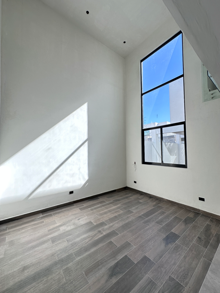 Casa en venta en La Escondida, Saltillo — foto 2 de 24