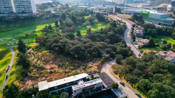 Terreno en venta en Bosque Real, Huixquilucan — foto 2 de 8
