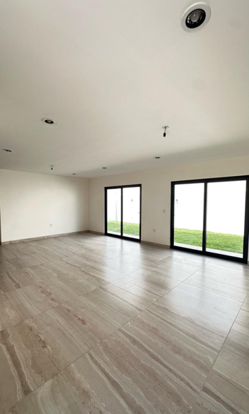Casa en venta en Cañada del Refugio, León — foto 3 de 28