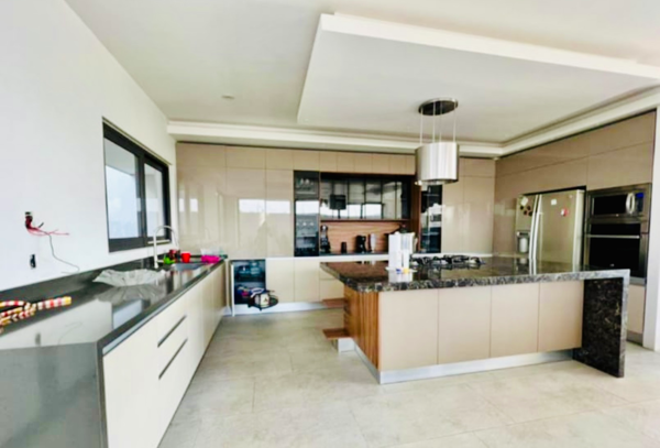 Casa en venta en Zanda, León — foto 3 de 7