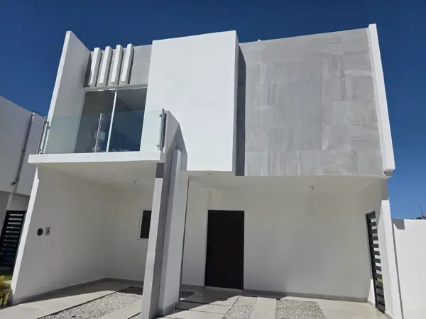 Casa en venta en Villas del Renacimiento, Torreón con amplio jardín