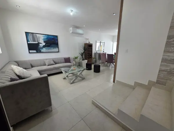 Casa en venta en Villas del Renacimiento, Torreón — foto 3 de 25