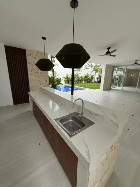 Venta Casa 659 m2 en privada Xcanatún, Mérida