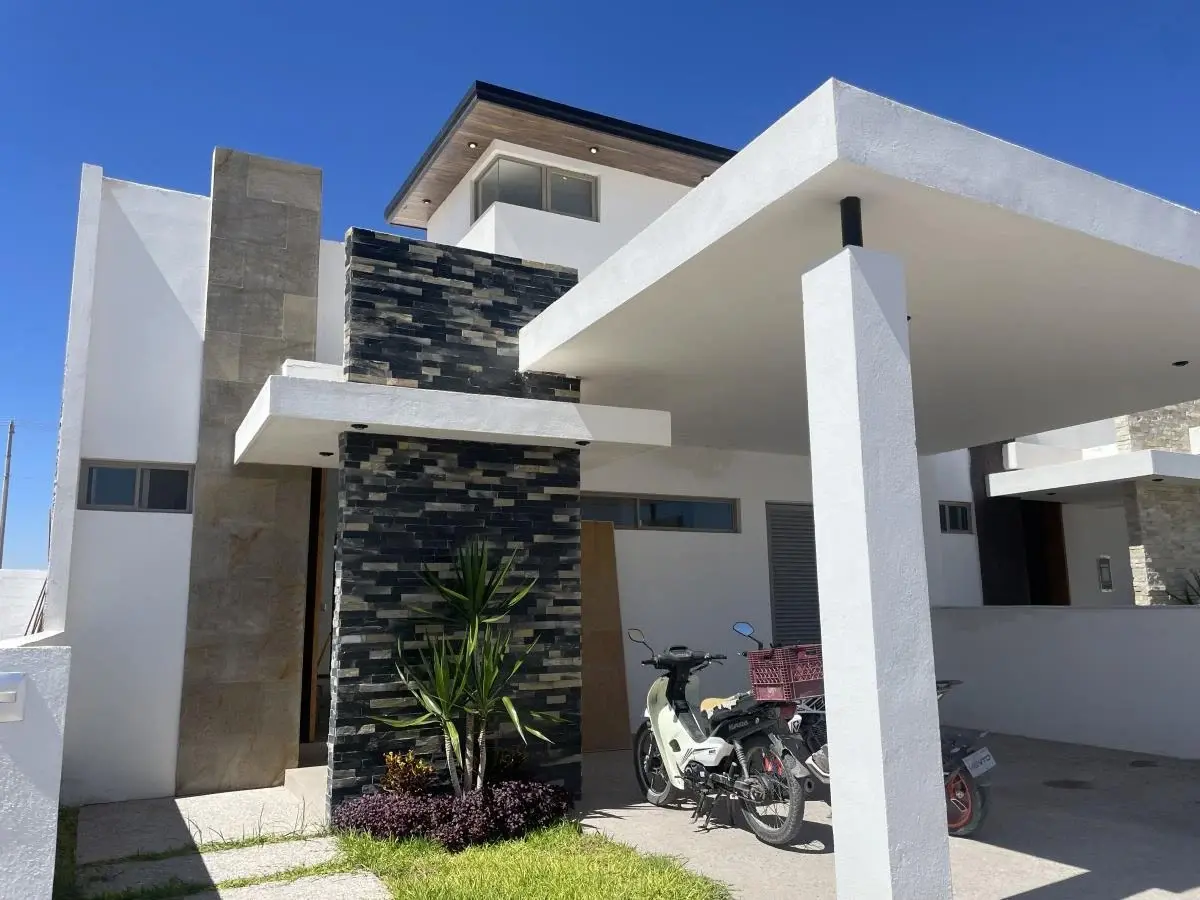 Casa en venta en Los Viñedos, Torreón — foto 1 de 41