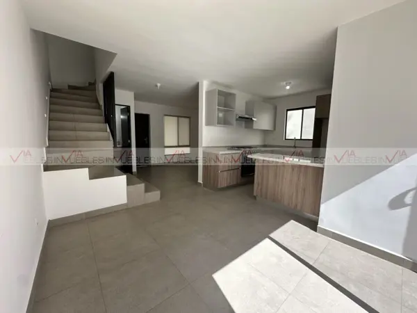 Casa en renta en Altrysa, García — foto 2 de 18