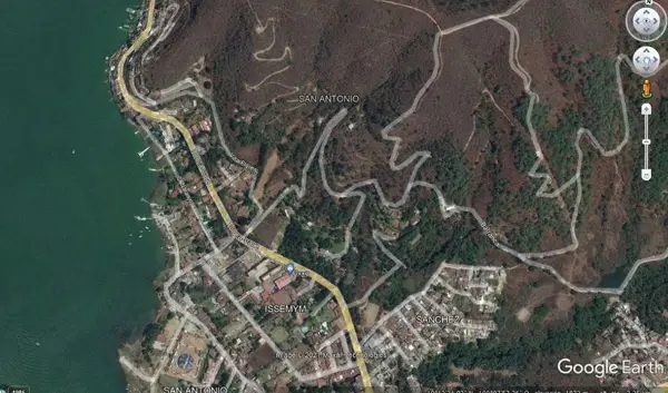 Terreno en venta en Valle de Bravo, Valle de Bravo — foto 2 de 4