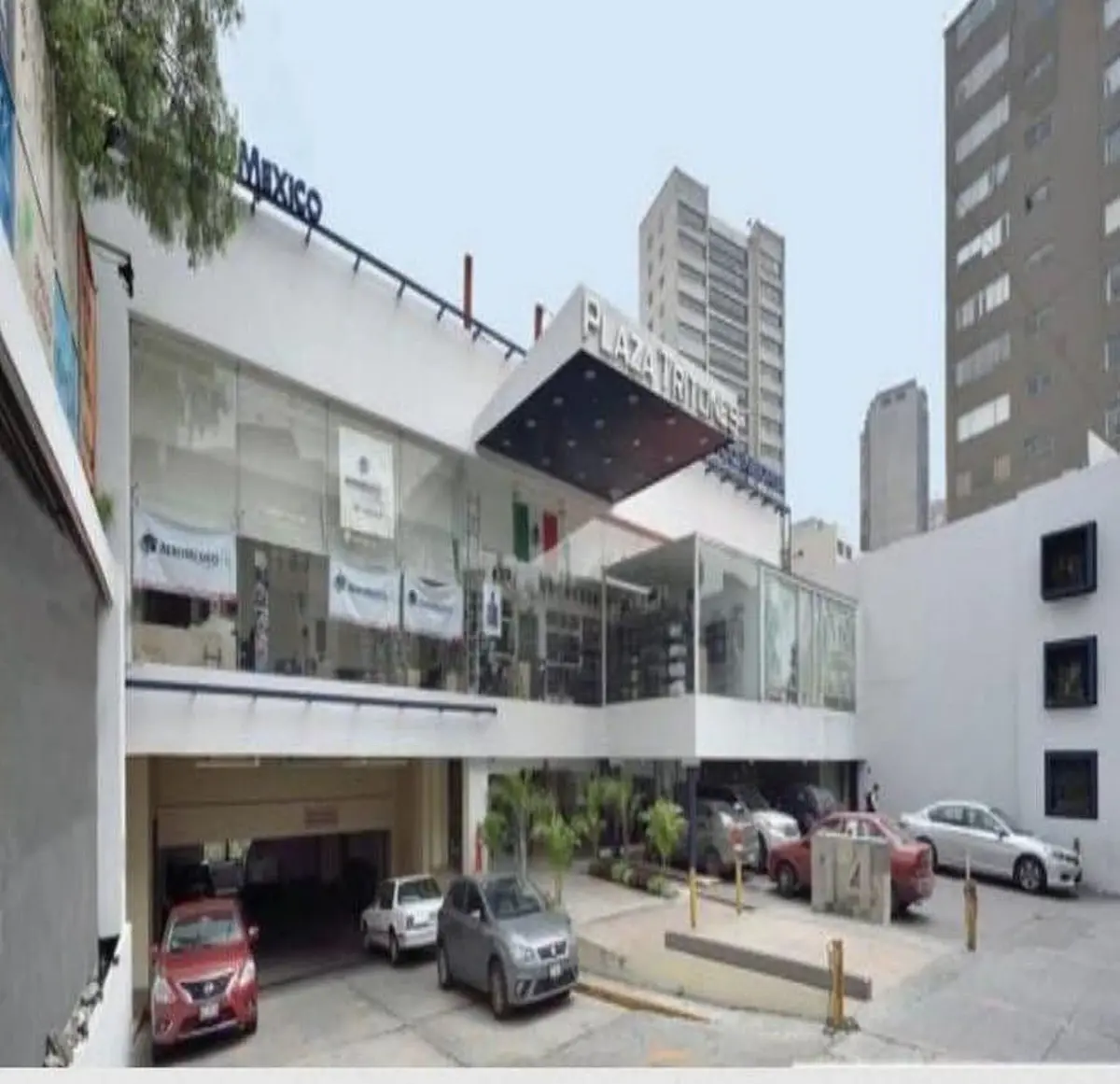 Edificio en venta en Lomas de Tecamachalco, Naucalpan de Juárez — foto 1 de 13