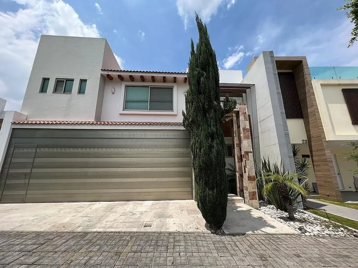 Casa en venta en Lomas de Angelópolis, San Andrés Cholula — foto 1 de 12
