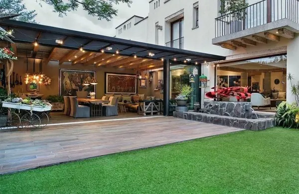 Venta casa Jardines del Pedregal 4 recámaras jardín spa cine