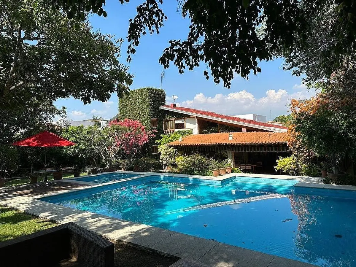 Casa en venta en Lomas de Cocoyoc, Atlatlahucan — foto 1 de 16