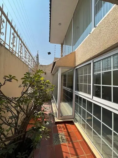 Casa en venta en Lomas de Tecamachalco, Naucalpan de Juárez — foto 2 de 25