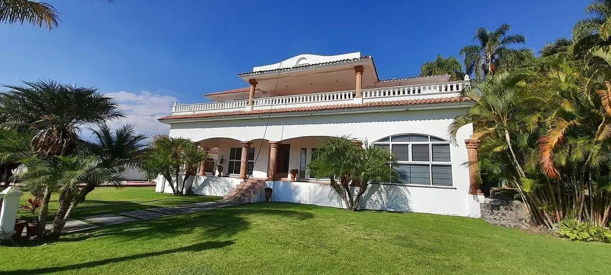 Casa en venta en Lomas de Cocoyoc, Atlatlahucan — foto 1 de 10