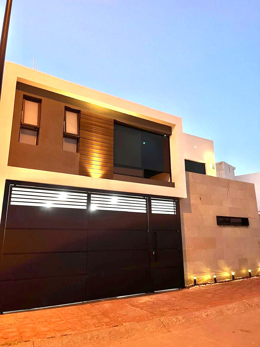 Casa en venta en Jardines de Santa Fe, León — foto 1 de 10