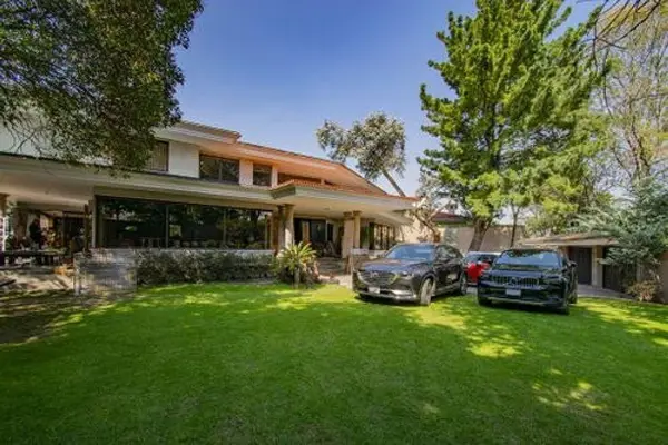 VENTA CASA EN BOSQUES DE LAS LOMAS-REFORMA