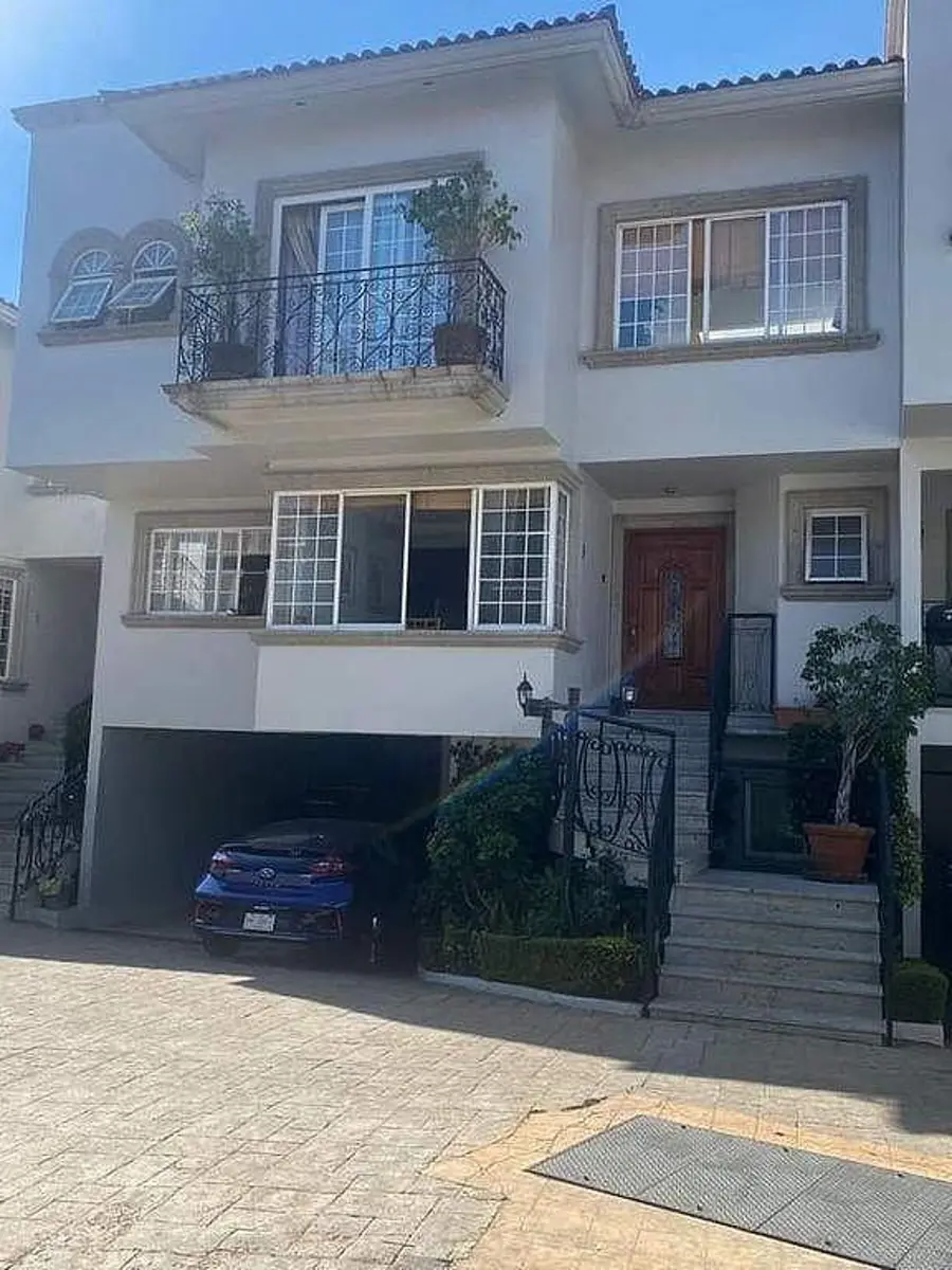Casa en venta en Interlomas, Huixquilucan — foto 1 de 12