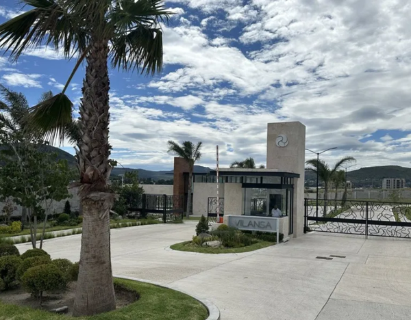 TERRENO EN VENTA LOMAS DE ANGELOPOLIS PARQUE VILANSA TERRENO EN VENTA LOMAS DE ANGELOPOLIS PARQUE VILANSA