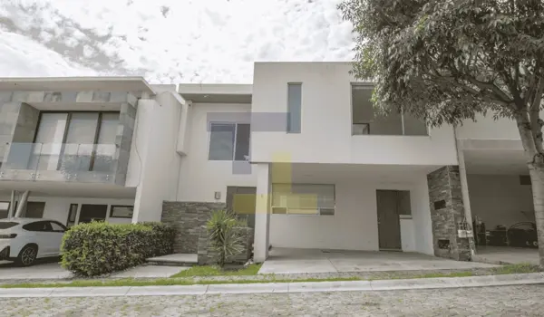 Casa en Venta en Lomas de Angelópolis Parque Durango | 3 Recámaras con Jardín