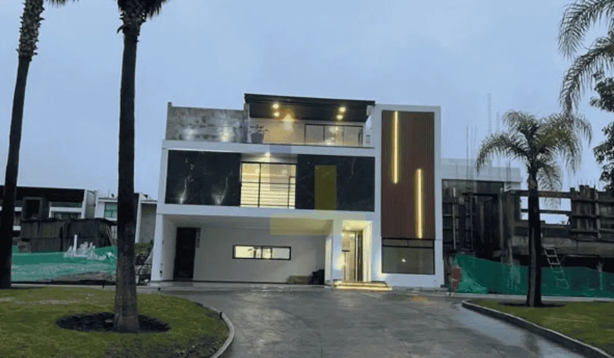 Casa en venta en Lomas de Angelópolis, Ocoyucan — foto 1 de 36