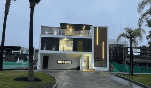 Residencia de Lujo en Venta en Gran Reserva Lomas de Angelópolis | 6 Recámaras, Roof Garden