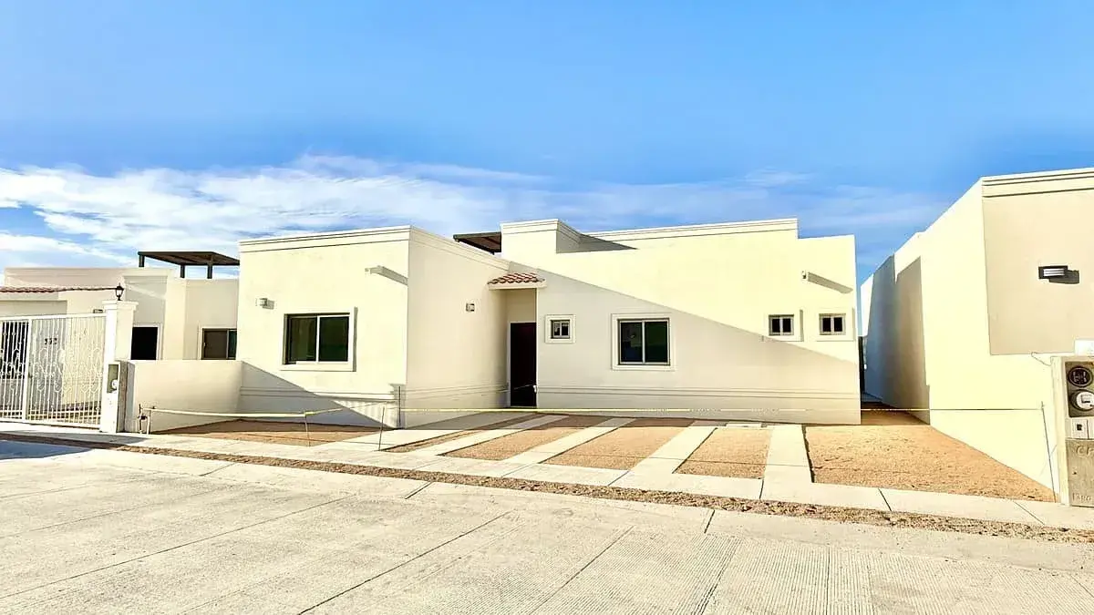 Casa en venta en El Centenario, La Paz — foto 1 de 17
