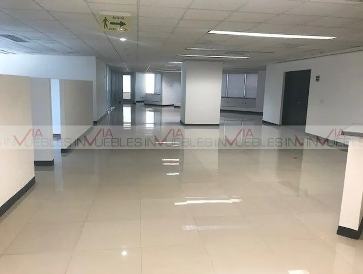 Oficina en renta en Zona la Diana, San Pedro Garza García — foto 1 de 8