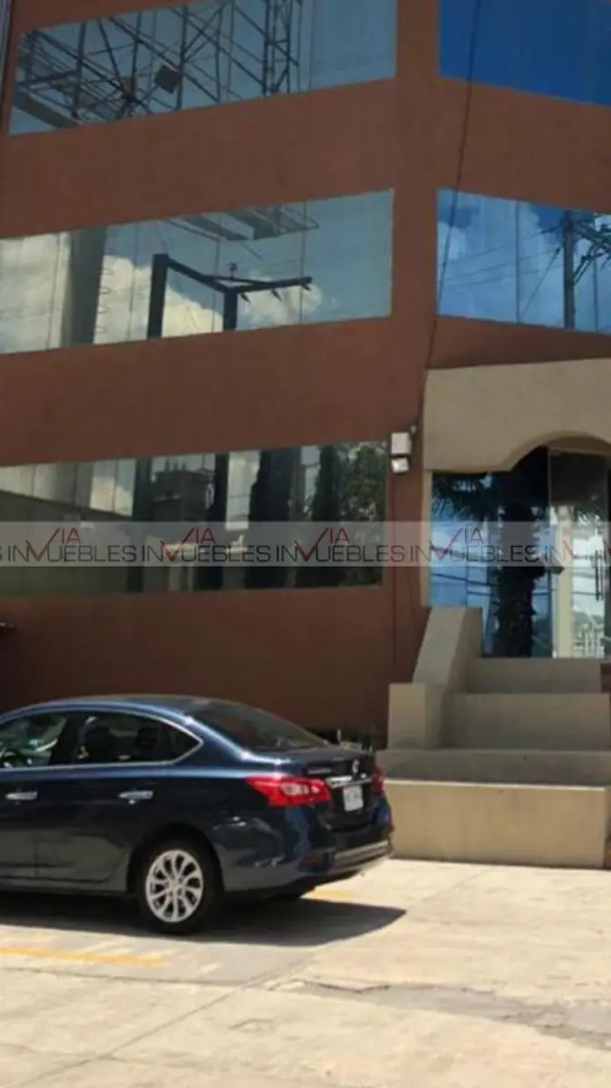 Edificio en venta en Empleados Sfeo, Monterrey — foto 1 de 18