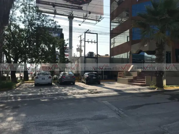 Edificio en venta en Empleados Sfeo, Monterrey — foto 2 de 18