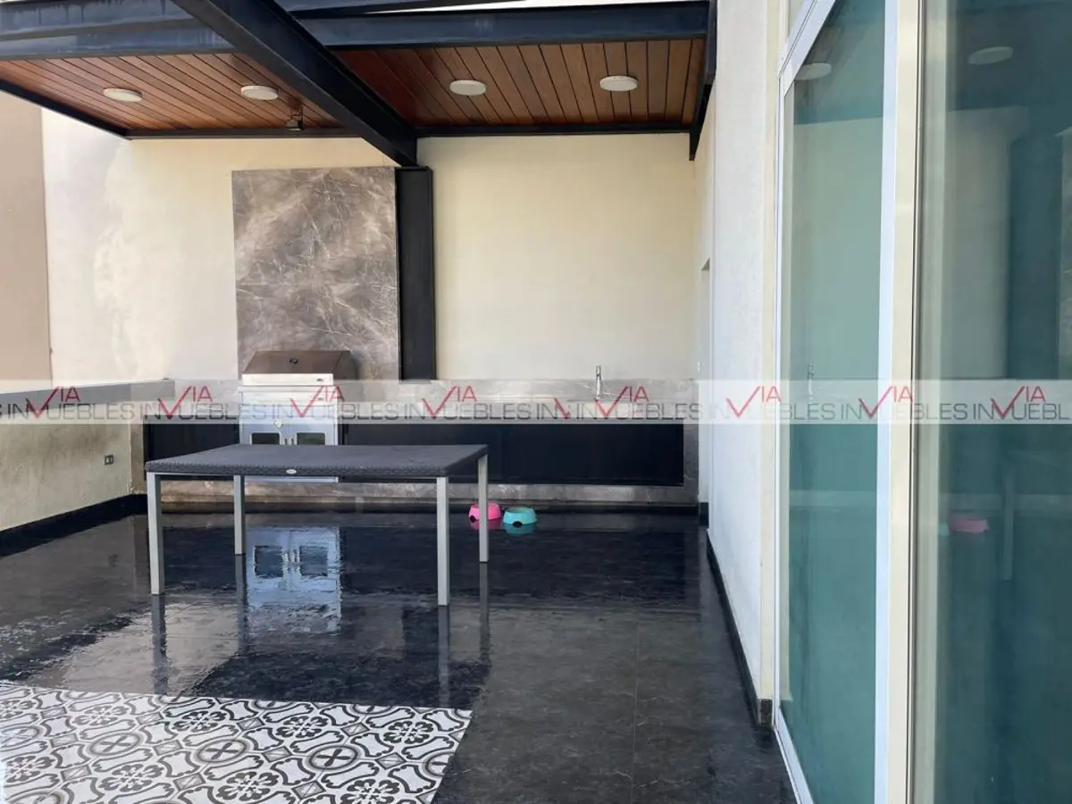 Casa en venta en Carolco, Monterrey — foto 1 de 8