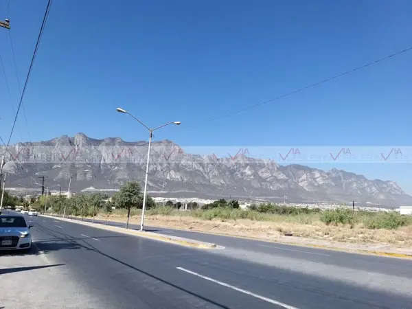 Terreno en renta en Jardines de Santa Catarina, Santa Catarina — foto 3 de 14